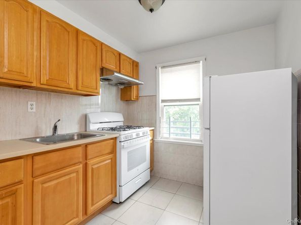 48-18 202 Street, Bayside NY 11364