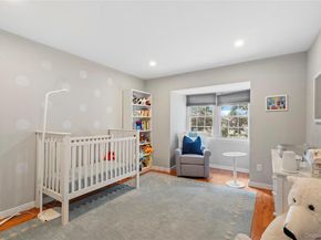 31 Santa Barbara Drive 31, Plainview NY 11803
