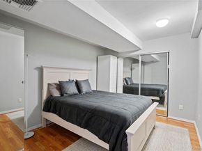 31 Santa Barbara Drive 31, Plainview NY 11803