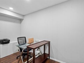 31 Santa Barbara Drive 31, Plainview NY 11803