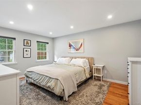 31 Santa Barbara Drive 31, Plainview NY 11803