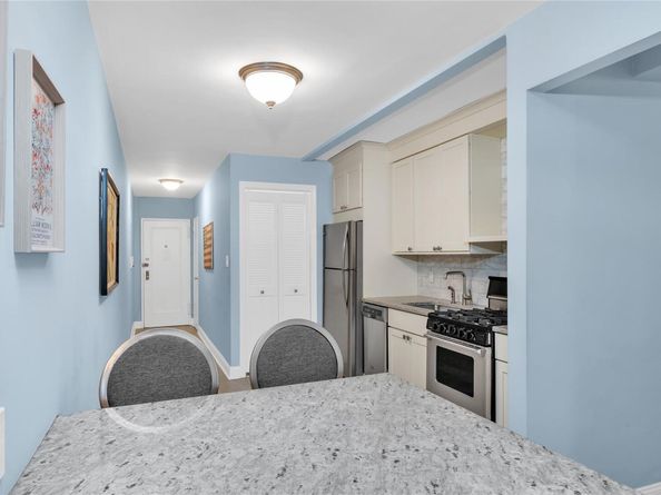 221 McDonald Avenue 3P, Brooklyn NY 11218