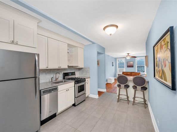 221 McDonald Avenue 3P, Brooklyn NY 11218