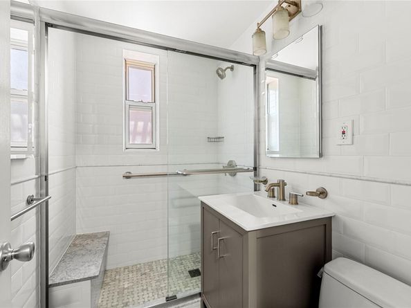 221 McDonald Avenue 3P, Brooklyn NY 11218
