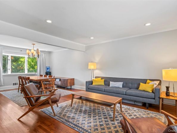 2 Lydia Court, Searingtown NY 11507