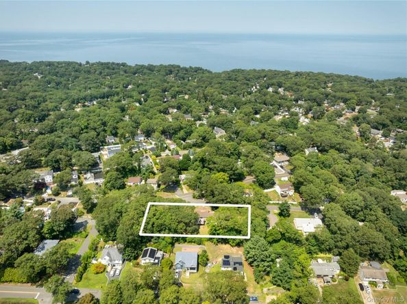 40 Garden Road, Rocky Point NY 11778