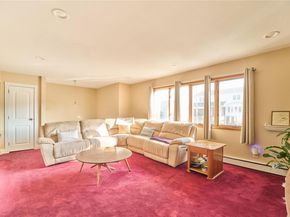 17 Sheridan Road, Babylon NY 11702