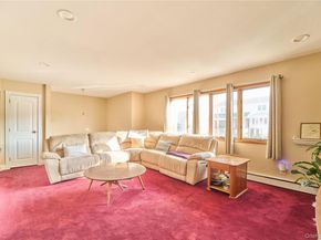 17 Sheridan Road, Babylon NY 11702