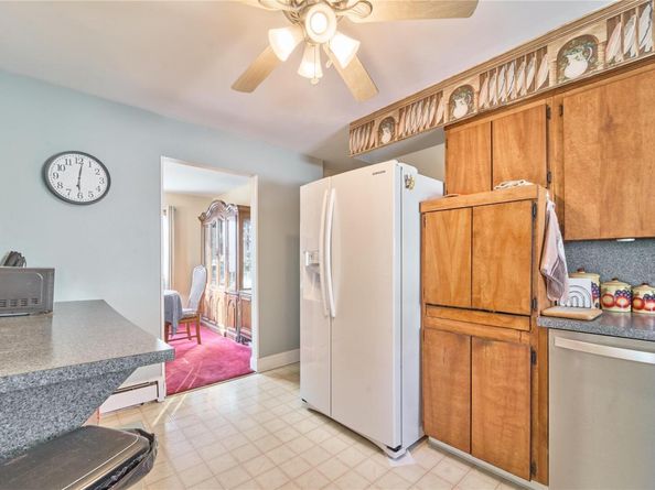17 Sheridan Road, Babylon NY 11702