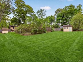 3079 Maqua Place, Mohegan Lake NY 10547