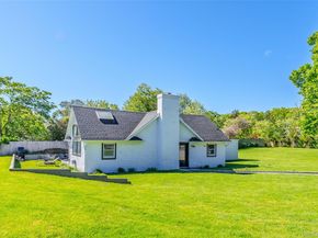 53 Old Neck Road S, Center Moriches NY 11934