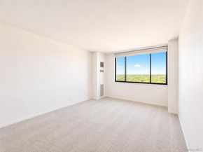 270-10 Grand Central Parkway 11N, Floral Park NY 11005