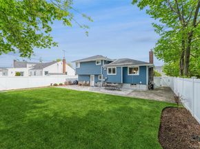 72 Lincoln Road W, Plainview NY 11803