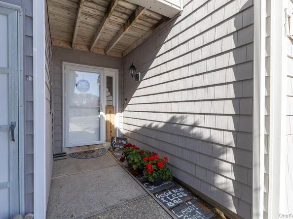 11 Vista Drive 11, Manorville NY 11949