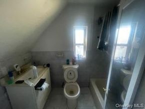 124 S 11th Avenue, Mount Vernon NY 10550