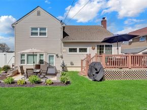 2 Oxford Avenue, Massapequa NY 11758