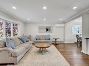 2 Oxford Avenue, Massapequa NY 11758