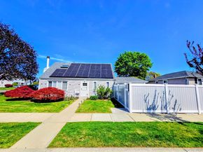 27 Spruce Street, Hicksville NY 11801