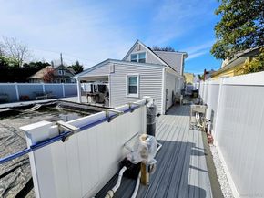 27 Spruce Street, Hicksville NY 11801