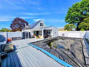 27 Spruce Street, Hicksville NY 11801