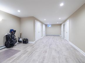 121 Harvard Avenue, Rockville Centre NY 11570