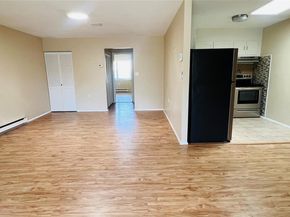 395 Woodbridge Drive 395E, Ridge NY 11961