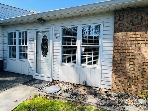 395 Woodbridge Drive 395E, Ridge NY 11961