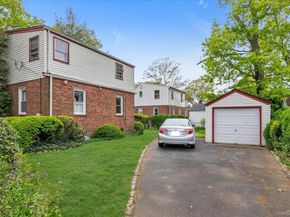 111 E Euclid Street, Valley Stream NY 11580