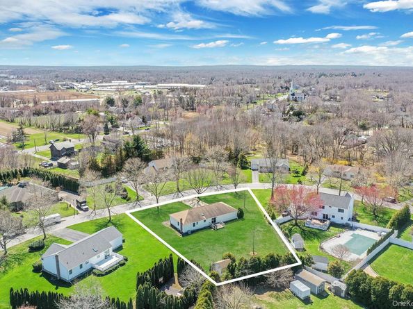 84 Crystal Drive, Aquebogue NY 11931