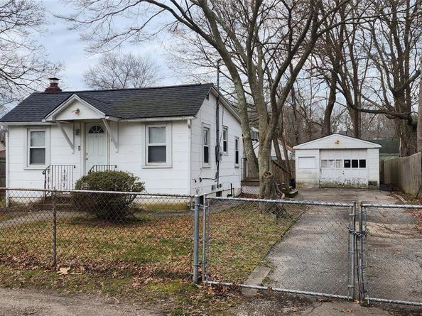 51 Hackensack Road, Mastic Beach NY 11951