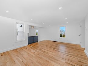 227 N Railroad Avenue, Babylon NY 11702
