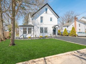 227 N Railroad Avenue, Babylon NY 11702