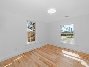 227 N Railroad Avenue, Babylon NY 11702