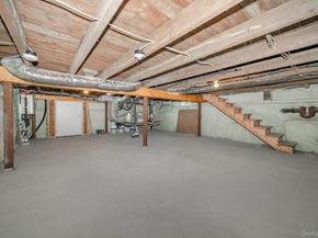 227 N Railroad Avenue, Babylon NY 11702
