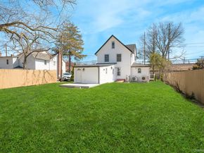 227 N Railroad Avenue, Babylon NY 11702