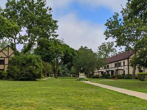129 Fifteenth Street B2, Garden City NY 11530