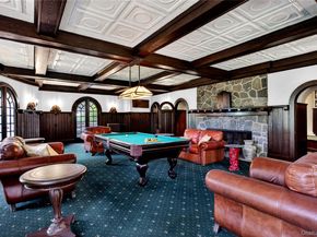 25 West Drive, Plandome NY 11030