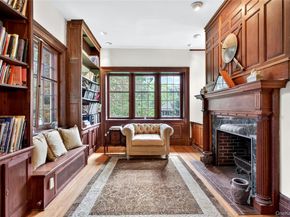 25 West Drive, Plandome NY 11030