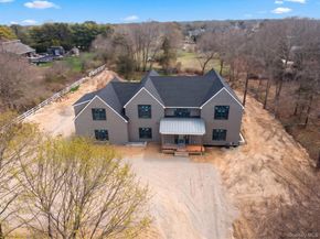 190A South Country Road, Remsenburg NY 11960