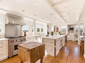 80 Shore Road, Cold Spring Harbor NY 11724