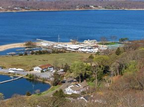 80 Shore Road, Cold Spring Harbor NY 11724