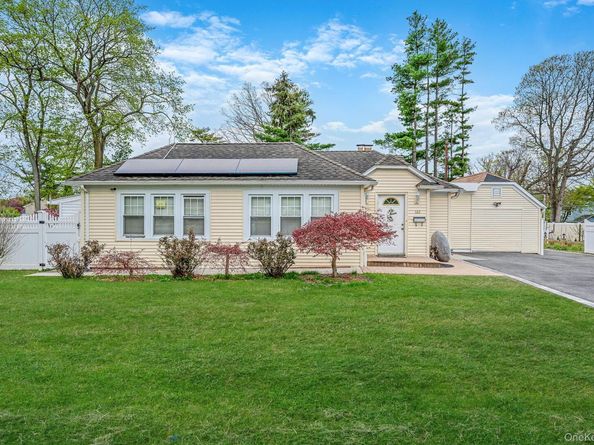 122 McKinley Street, Brentwood NY 11717