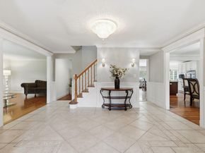 9 Arista Court, Dix Hills NY 11746