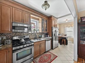 2445 Yates Avenue, Bronx NY 10469