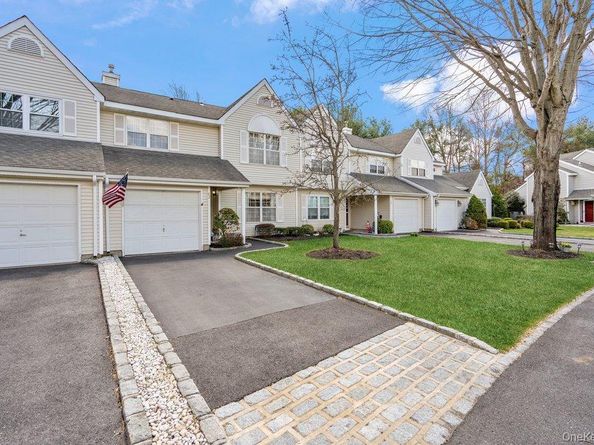 62 Mystic Circle, Bay Shore NY 11706