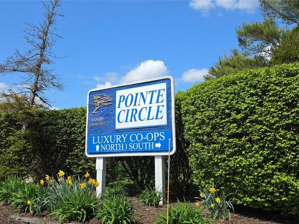 115 Pointe Circle S 115, Coram NY 11727