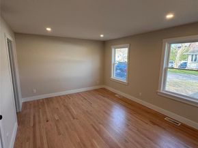 91 17th Street, Wading River NY 11792