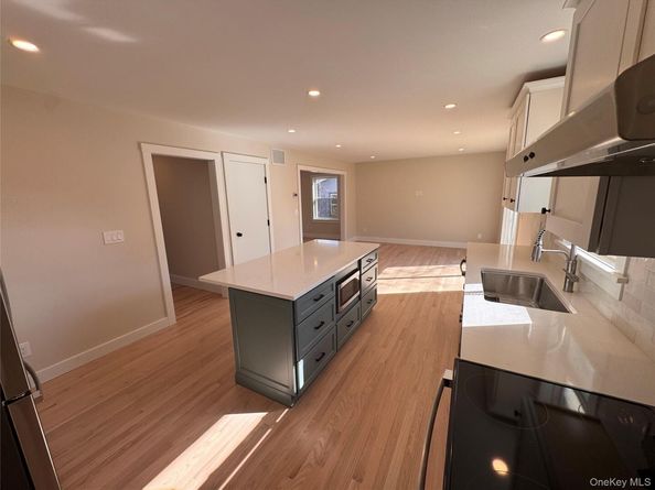91 17th Street, Wading River NY 11792
