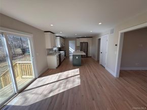 91 17th Street, Wading River NY 11792