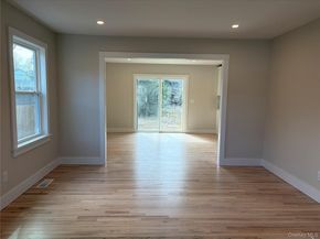 91 17th Street, Wading River NY 11792